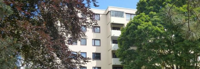 Live in the center of Altwarmbüchen