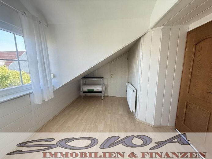 Charmante Dachgeschosswohnung mit Balkon, Garten &amp; Garage in Königsmoos - Ein Objekt von Ihrem Immobilienpartner SOWA Immobilien und Finanzen – Bild 20