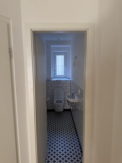 Erstbezug nach Kernsanierung - Stilvoller Altbau im Herzen von Gablenberg – WC