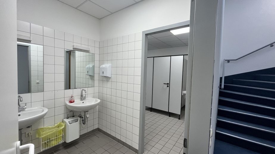 Attraktive Einzelbüros "all inclusive" in zentraler Lage von Spandau – Toiletten