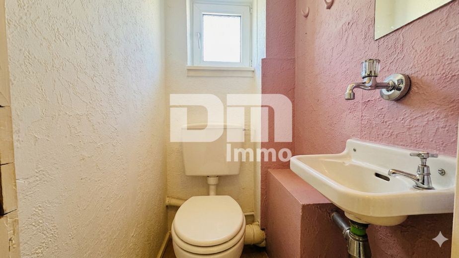 (R)eserveerd! Compact rijtjeshuis op een prominente locatie met tuin – OG Gäste WC