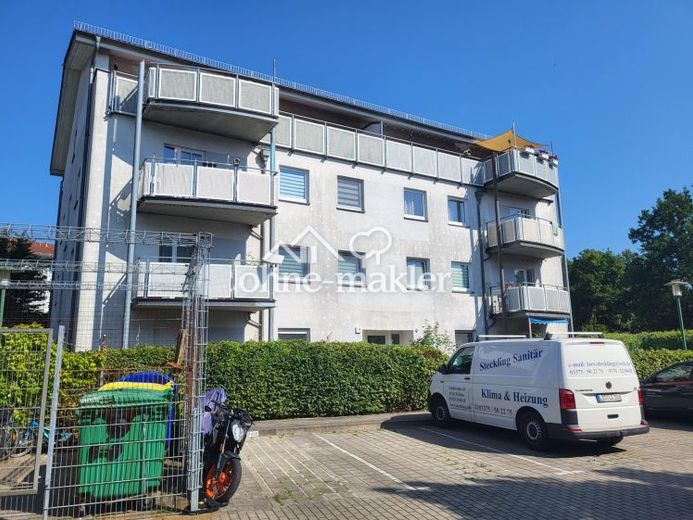 Dachgeschoßwohnung mit 2 Terrassen und Parkplatz – الصورة 1