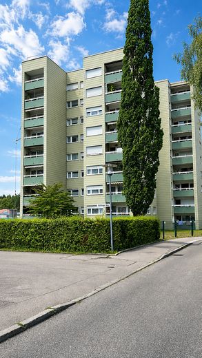 Appartamento con 1 camera, loggia e garage – senza provvigione – Hausansicht