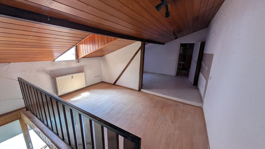 Kernsaniertes Reihenmittelhaus/Wohnung auf 2 Ebenen und neuer Einbauküche in Bruchsal-Heidelsheim – Obergeschoss