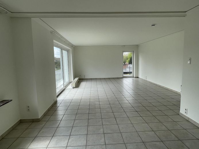 Wohn-/Esszimmer 2