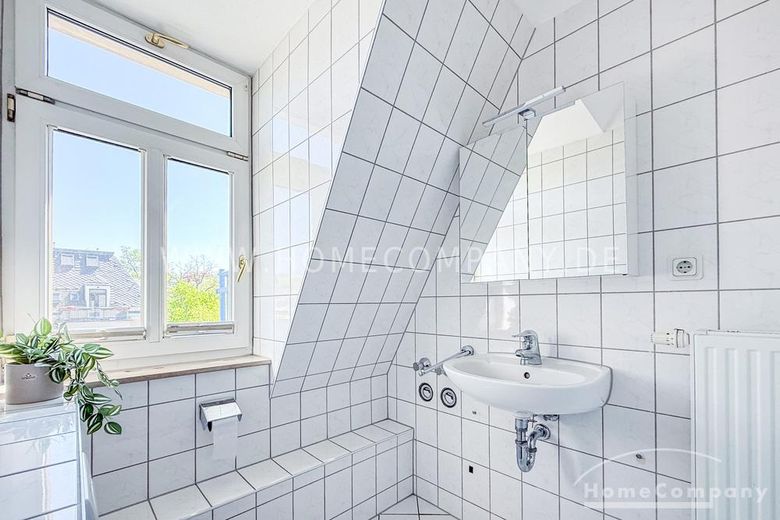 22801 HomeCompany Dresden Möbliert/Furnished 3-Zimmer Maisonette Wohnung in Dresden-Striesen mit Balkon max. 3 Personen – a49e4abe6f5079e2602c9803859b7f36f857882a.jpg