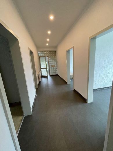 Büro / Gewerbefläche 152 qm (bis zu 323 qm möglich) in Oberhausen Königshardt PROVISIONSFREI – Flur im Erdgeschoss