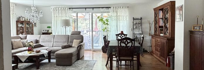 100m² का अपार्टमेंट, फर्श हीटिंग, एयर कंडीशनिंग, बालकनी, 2 कार पार्किंग स्थान
