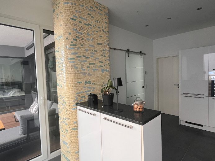 Außergewöhnliche Wohnung mit Geschichte – modern, barrierefrei und mitten in Saarbrücken – Denkmalgeschützes Mosaik