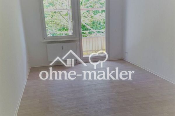 Very beautiful 3-room apartment with balcony facing Goethestraße