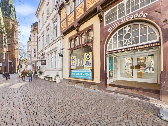 Eden-Ehbrecht-Immobilien_Ladenfläche-L_Degode-Haus_030