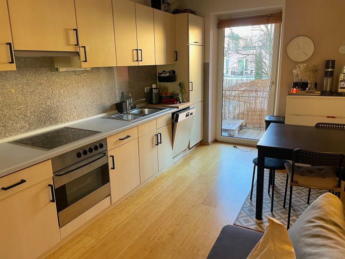 2,5 Zimmer hell, charmant, zentral mit  West-Südbalkon in München Laim – Wohnküche mit Balkon