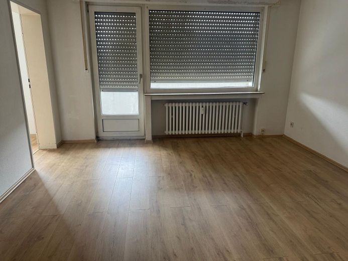 Helles Single-Appartement mit Balkon – Foto 1