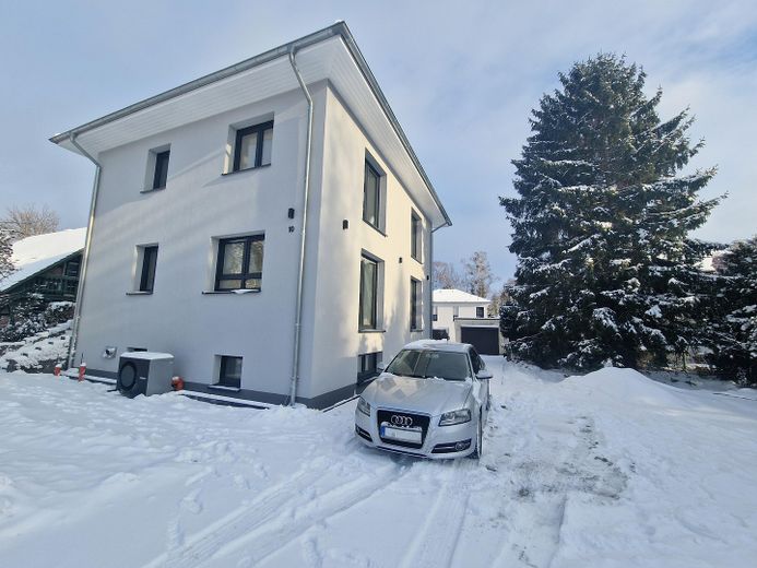 Außenansicht Wintertag