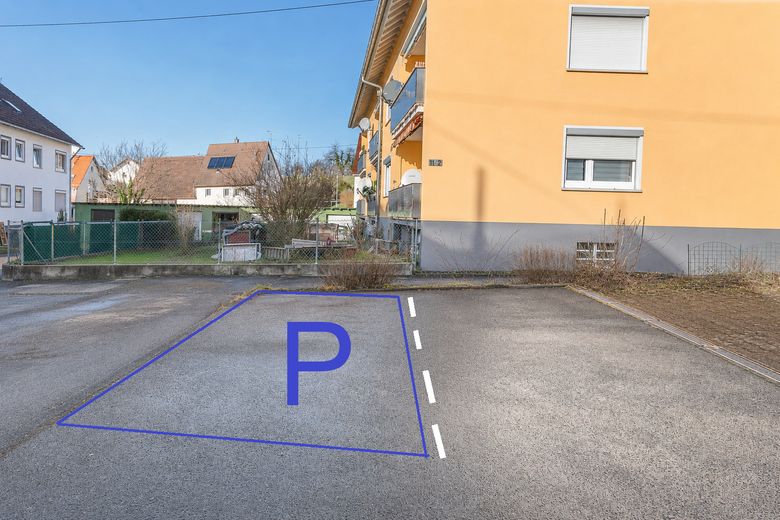Großer Stellplatz