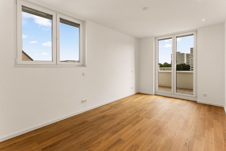 Exklusives Einfamilienhaus mit hochwertiger Ausstattung, Garage und Garten – DG - Elternschlafzimmer