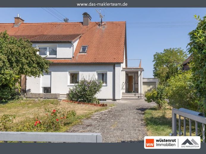 Viel Platz zum Leben - Familienhaus mit sonnigem Garten und Terrasse – Foto 1