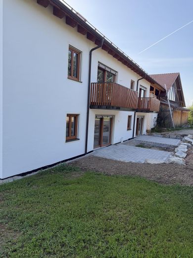 3-Zimmer Terrassenwohnung auf dem Gütlbauerhof – Terrasse