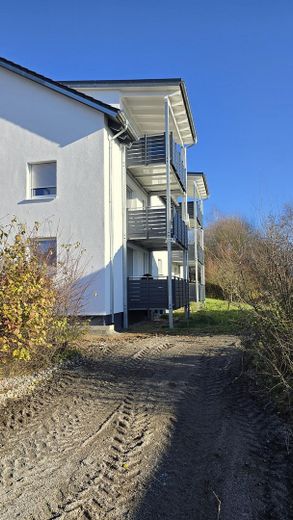 Moderno appartamento di 2,5 locali al piano terra, conforme allo standard KfW-55-EE – efficiente dal punto di vista energetico e dotato di finiture di pregio – Foto 11