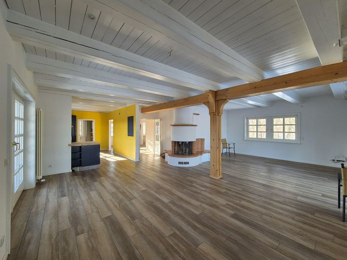 Landhaus mit Wintergarten und viel Nebengelaß wahlweise mit 2,8ha Wald dahinter – EG Wohnen und Essen 2