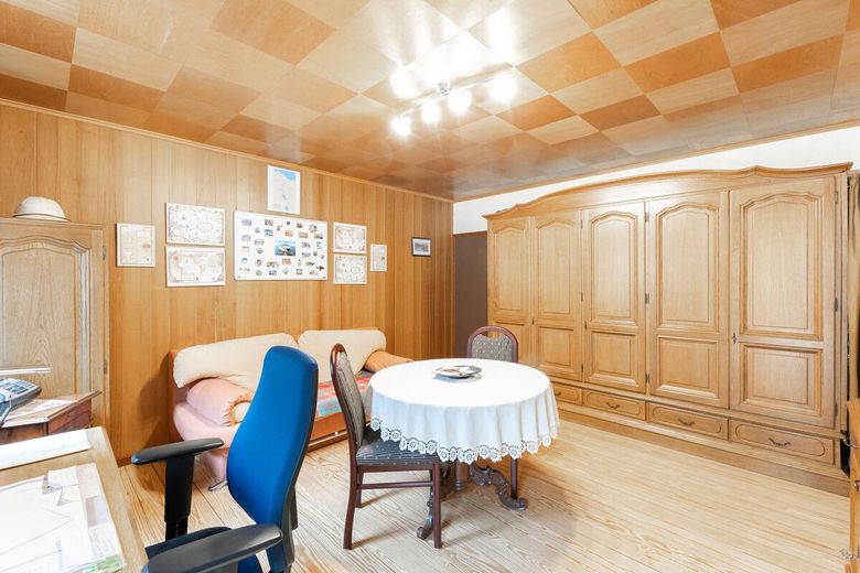 Idyllisches Waldidyll: Sauna, Wintergarten, riesigem Gartenparadies! – Esszimmer