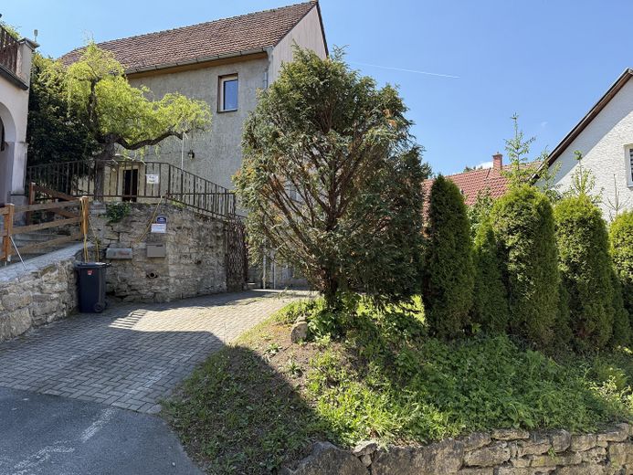 Grundstück von der Strasse