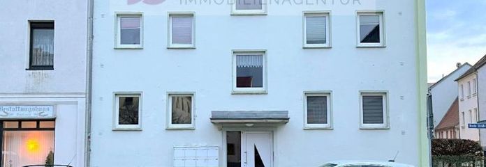 EILENBURG STADT * ERDGESCHOSS * 2 ZIMMER, KÜCHE, TAGESLICHTBAD * STELLPLATZ * mittendrin statt nur dabei ;-)