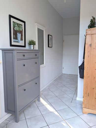 Platz zum Leben! Provisionsfreies Reihenhaus in der Gartenstadt Flensburg – Eingangsflur