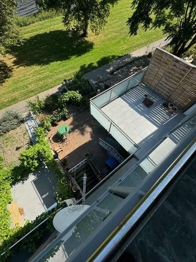 TRAUMwohnung direkt an der Mosel - hochwassersicher - KRÖV - so etwas findet sich selten! – 4 Blick zum Balkon OG und Terrasse