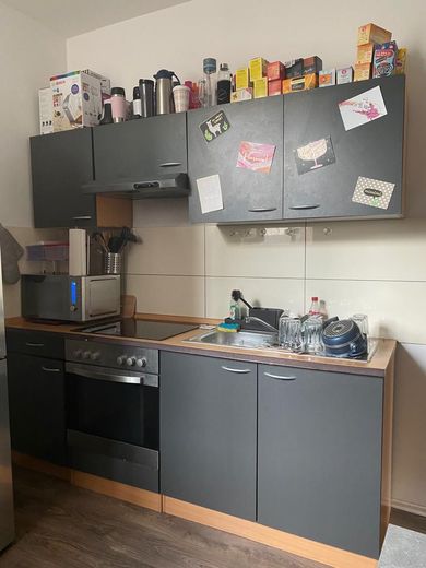 Odnowione 3-pokojowe mieszkanie w centralnej lokalizacji – idealne dla mieszkania współdzielonego – Photo 15