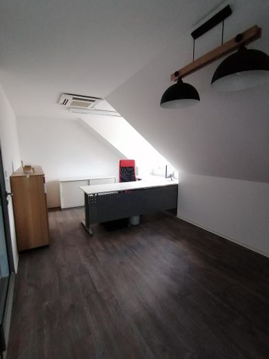Exklusive Büro und Praxisräume provisionsfrei zu vermieten – Foto 2