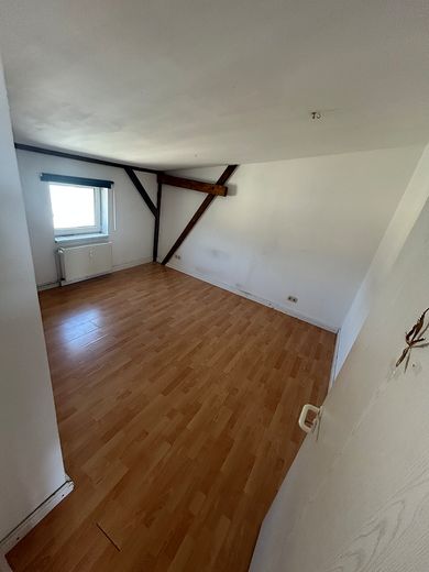 Çekici, ışık dolu çatı katı yaşam hayali – Magdeburg Stadtfeld Ost – Foto 7