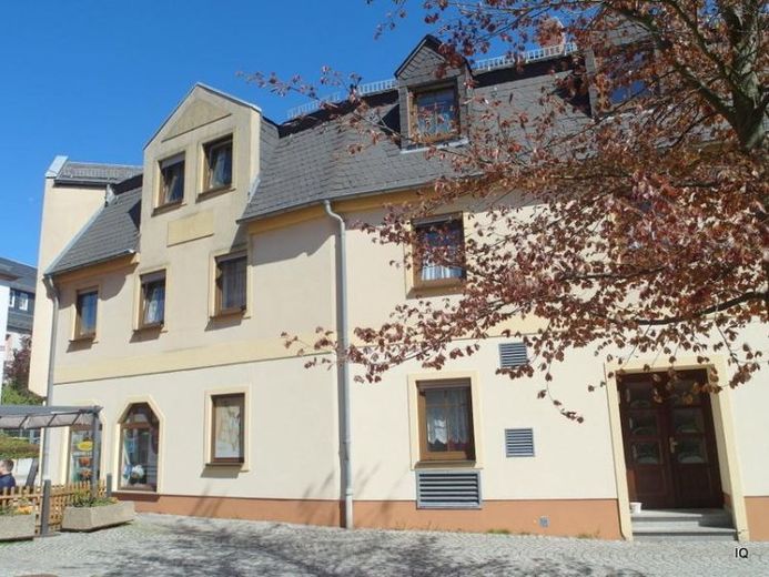 *Wohnen und Arbeiten unter einem Dach* Hübsches Stadthaus mit Dachterrasse sucht kreative Bewohner – Foto 1