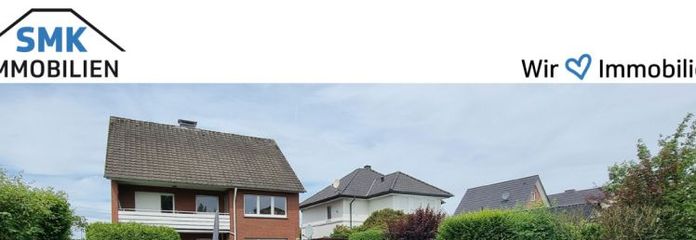 Zweifamilienhaus mit Ausbaupotential 
und zusätzlichem Baugrundstück!