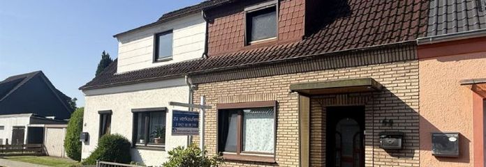 Casa a schiera centrale con grande terreno e molteplici potenzialità a Brema Oslebshausen