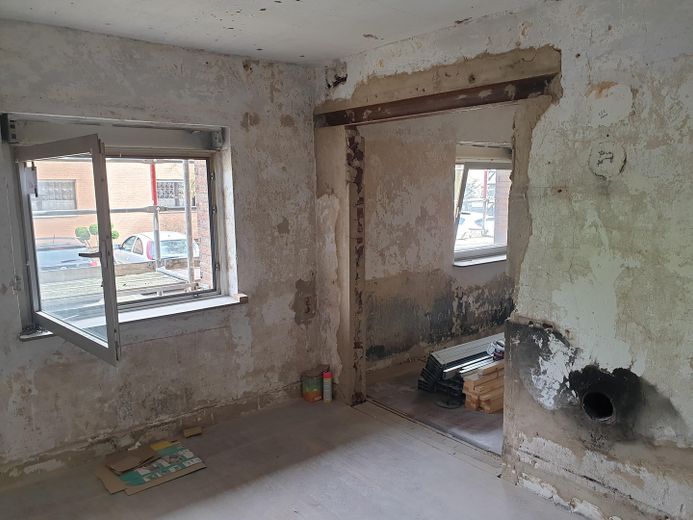 Einfamilienhaus für Handwerker oder Selbermacher – Wohnraum 1+2