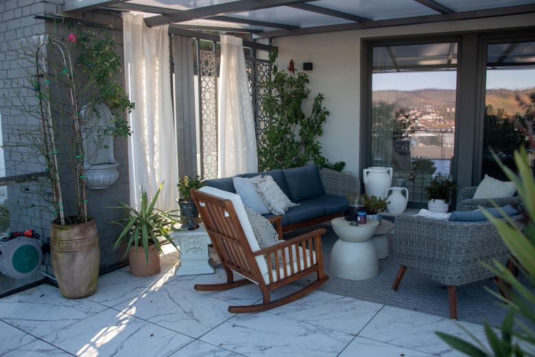 Design trifft Gemütlichkeit: Kernsaniertes Juwel mit Terrasse, High-End-Ausstattung, PV & Klima – फोटो 10