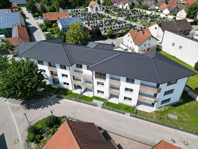 Neubau von 2024, 3-Zimmer-Wohnung mit 150 qm Garten,  Aufzug, TiGa, – Foto 8