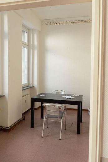 Praxis Dietzgenstr. 93 – Behandlungszimmer 1
