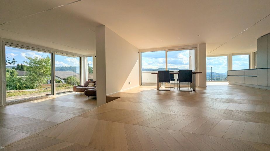 Kernsanierte Unternehmervilla mit einzigartigem Weitblick und luxuriöser Ausstattung – Wohn Ess Bereich