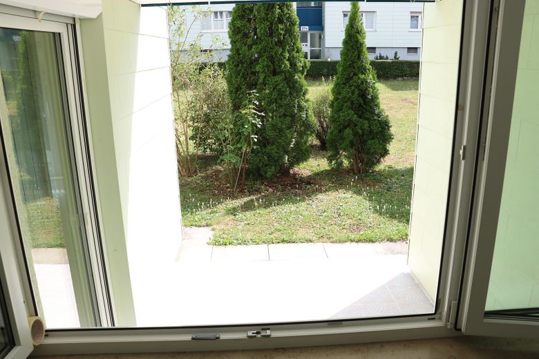 Küche Blick auf die Terrasse