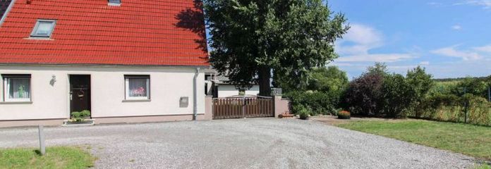 Sofort wohlfühlen: 4-Zi.-EFH mit Garten, Garage und Außenstellplätzen inkl. Schuppen in Langenrieth