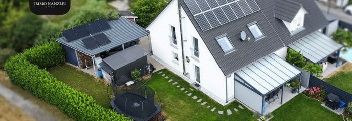 RESERVIERT: Familienfreundliche Doppelhaushälfte in ruhiger Lage mit PV-Anlage & Carport!