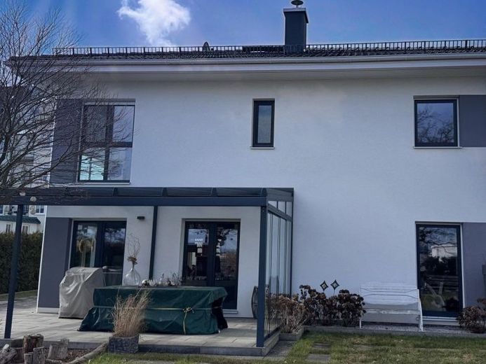 Exklusiv wohnen am Stadtrand von Plauen! – Foto 1