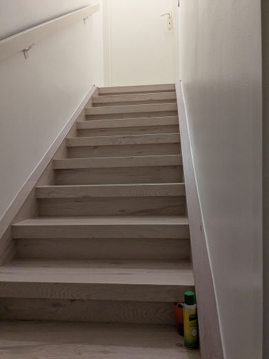 Casa unifamiliar bien cuidada con luminoso apartamento abuhardillado – Foto 6