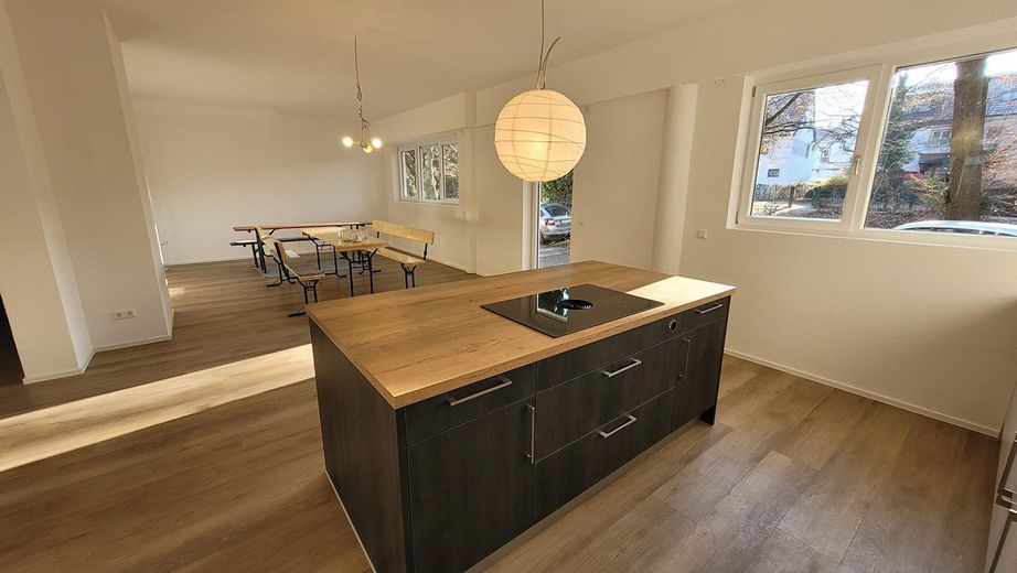 3-pokojowe mieszkanie na parterze w nowoczesnym stylu loft / EBK / piwnica / miejsce parkingowe – Foto 1