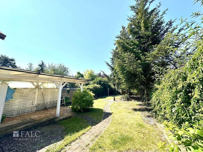 Glücksmoment: Herzliches Familienhaus mit Garten! – Garten