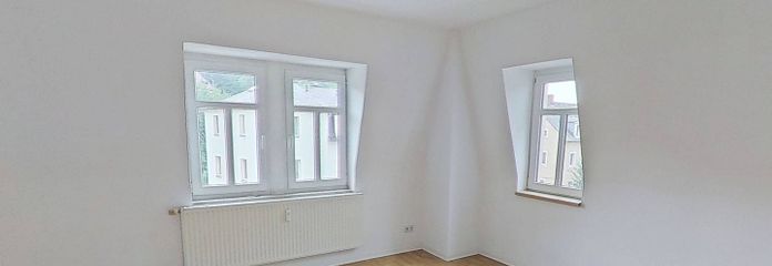 Cozy 2-room period apartment with modern bathtub – Ansicht I: Wohnzimme