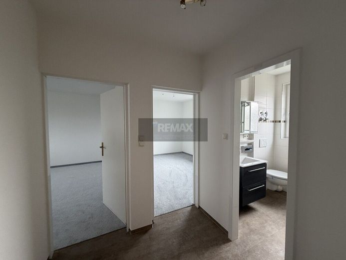 Wunderschöne Etagenwohnung mit Balkon in Lichtenberg – Bild 15
