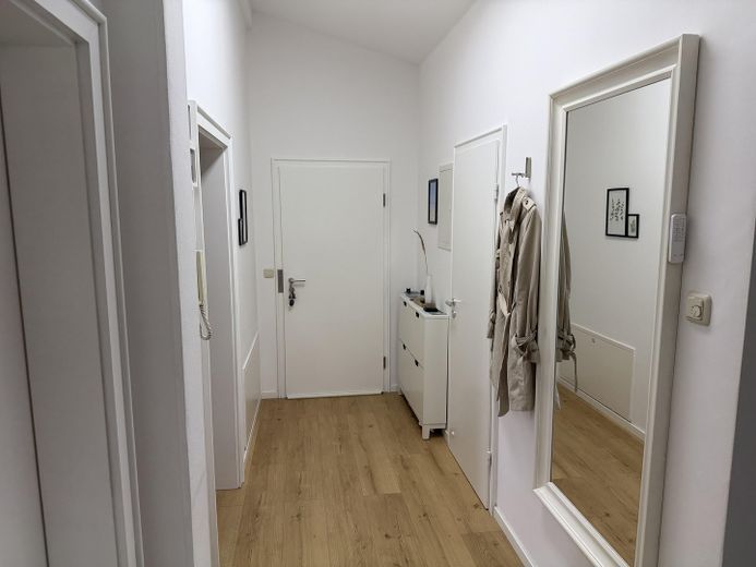 Apartamento elegante sin comisión Bad Endorf/ 3 hab., ascensor, plaza de aparcamiento – Foto 10